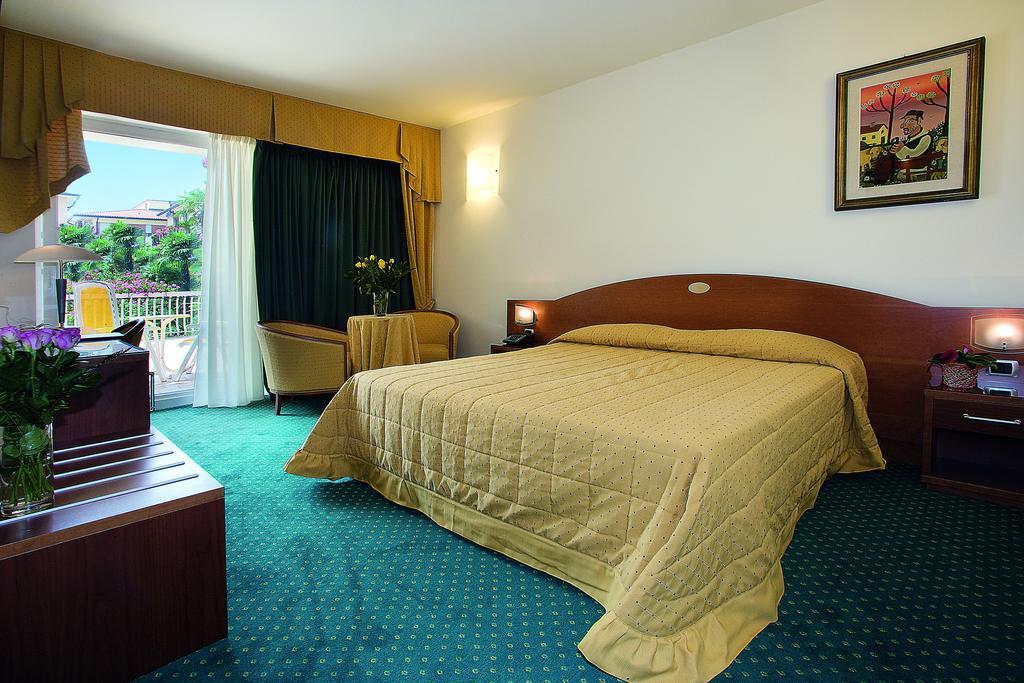Hotel Capri Bardolino 3S 객실 사진