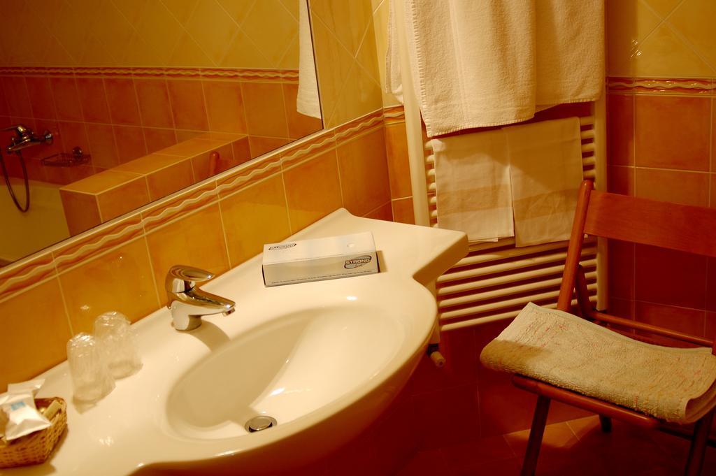 Hotel Capri Bardolino 3S 객실 사진