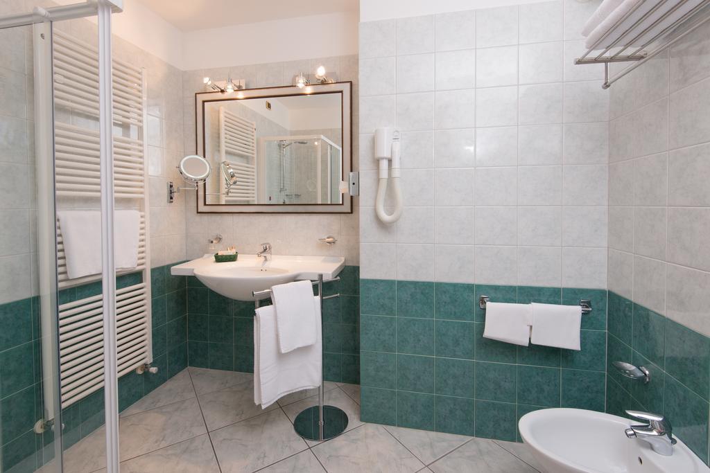 Hotel Capri Bardolino 3S 객실 사진