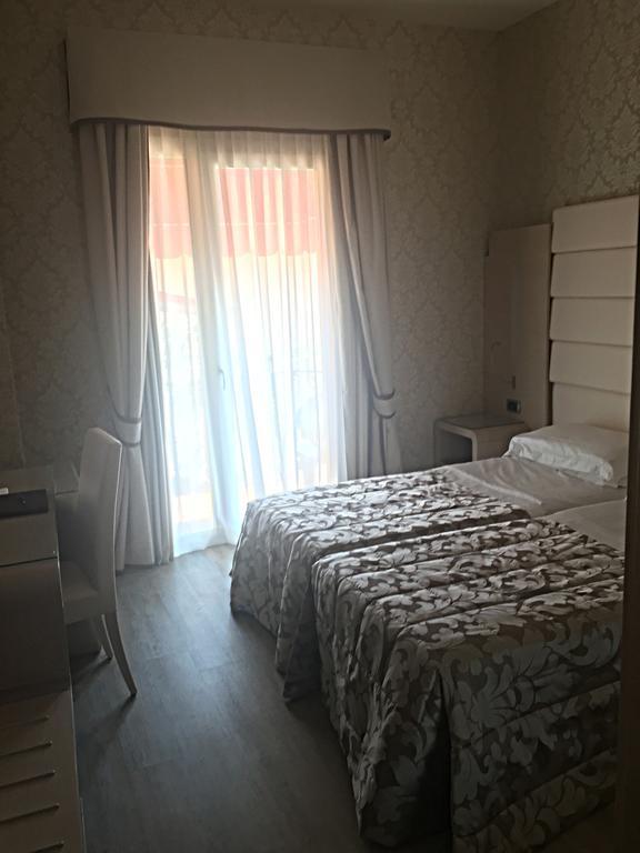 Hotel Capri Bardolino 3S 외부 사진