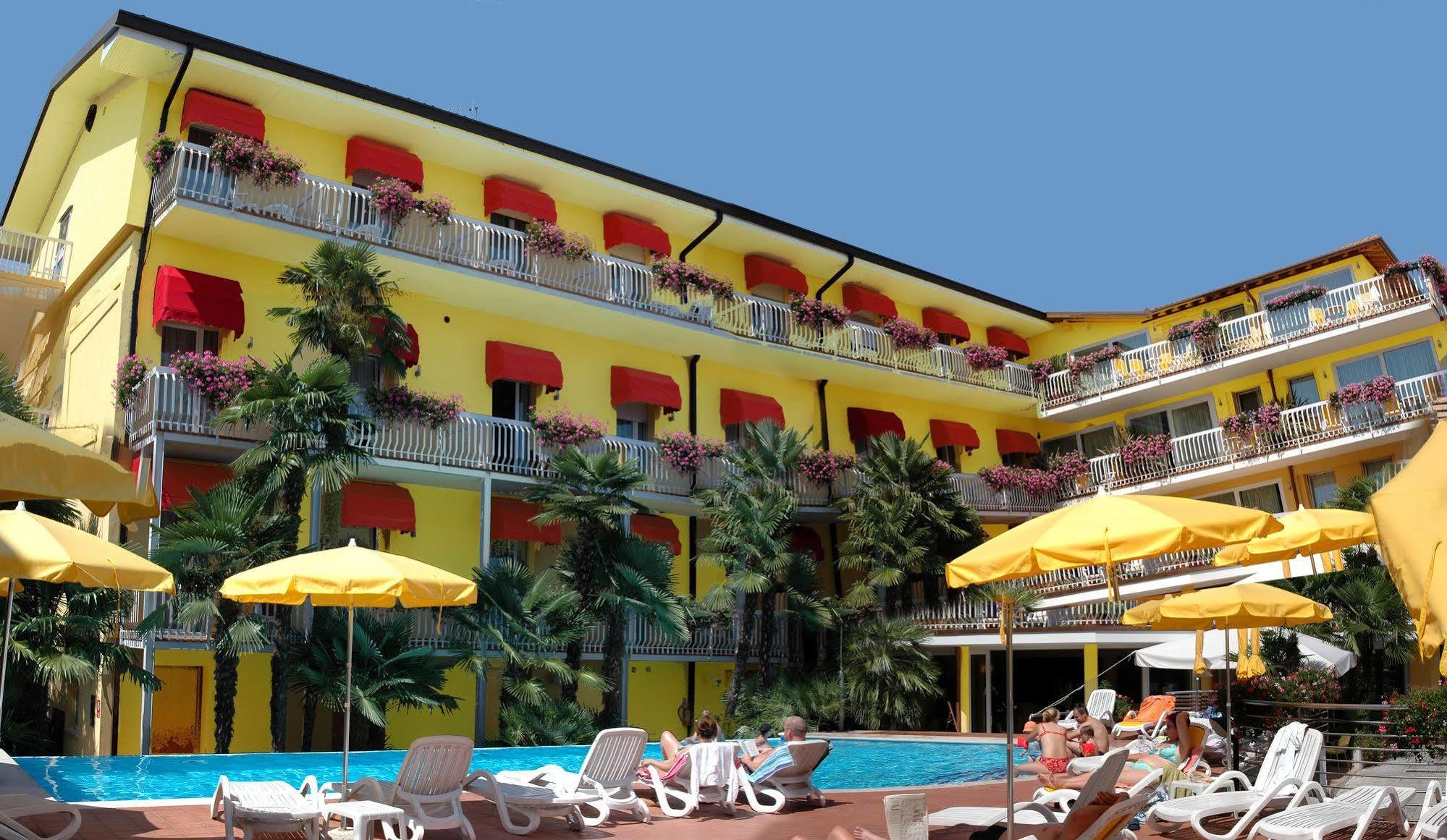 Hotel Capri Bardolino 3S 외부 사진