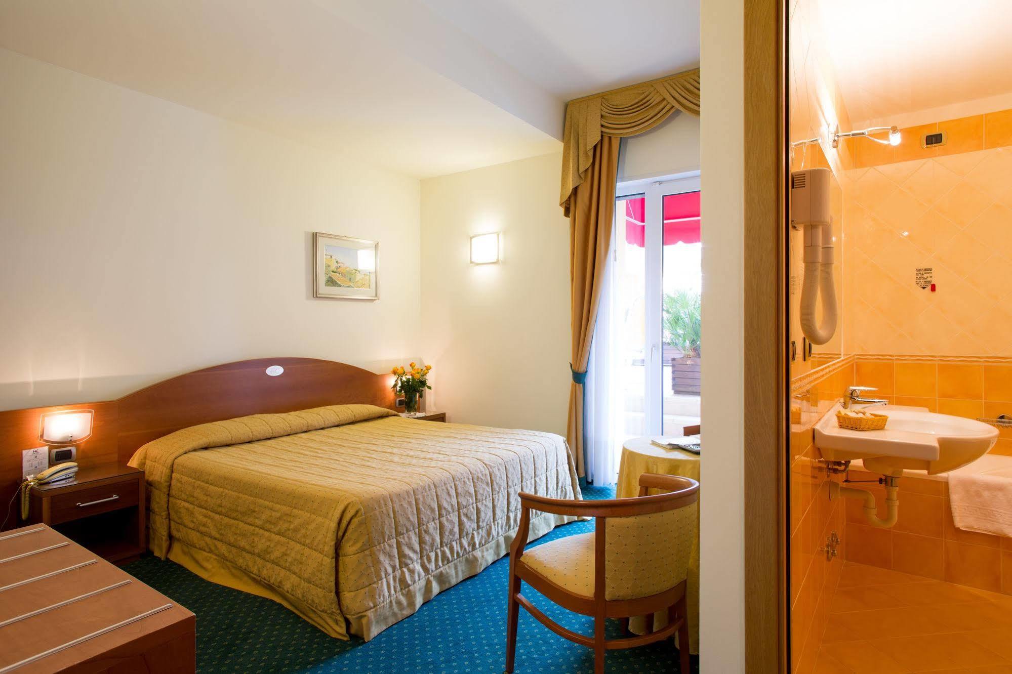 Hotel Capri Bardolino 3S 외부 사진
