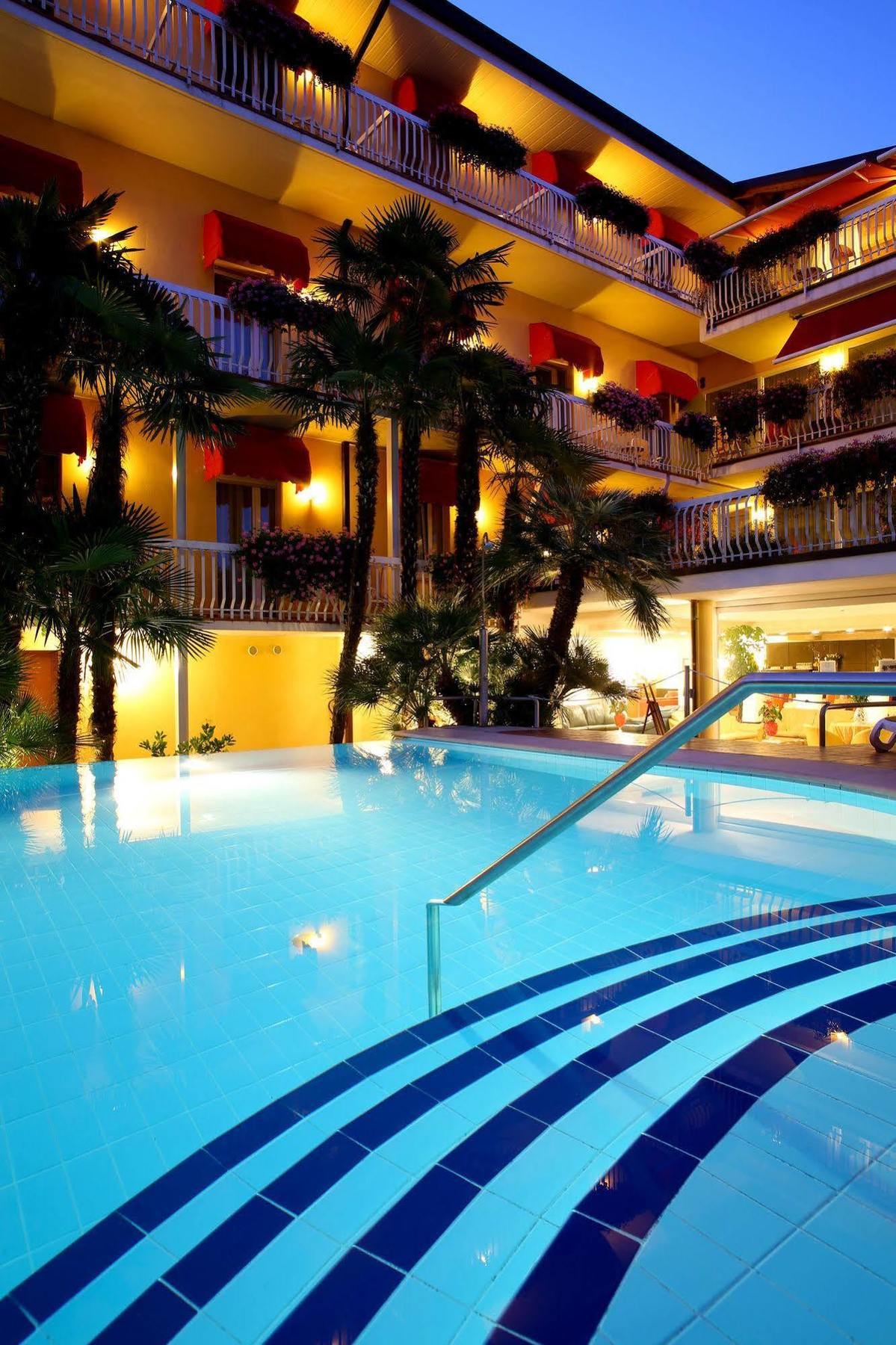 Hotel Capri Bardolino 3S 외부 사진