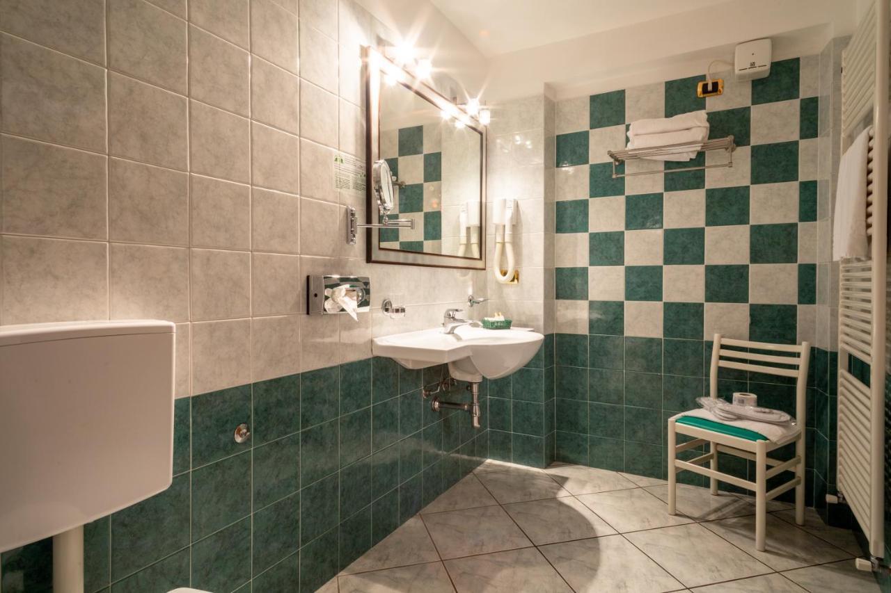 Hotel Capri Bardolino 3S 외부 사진
