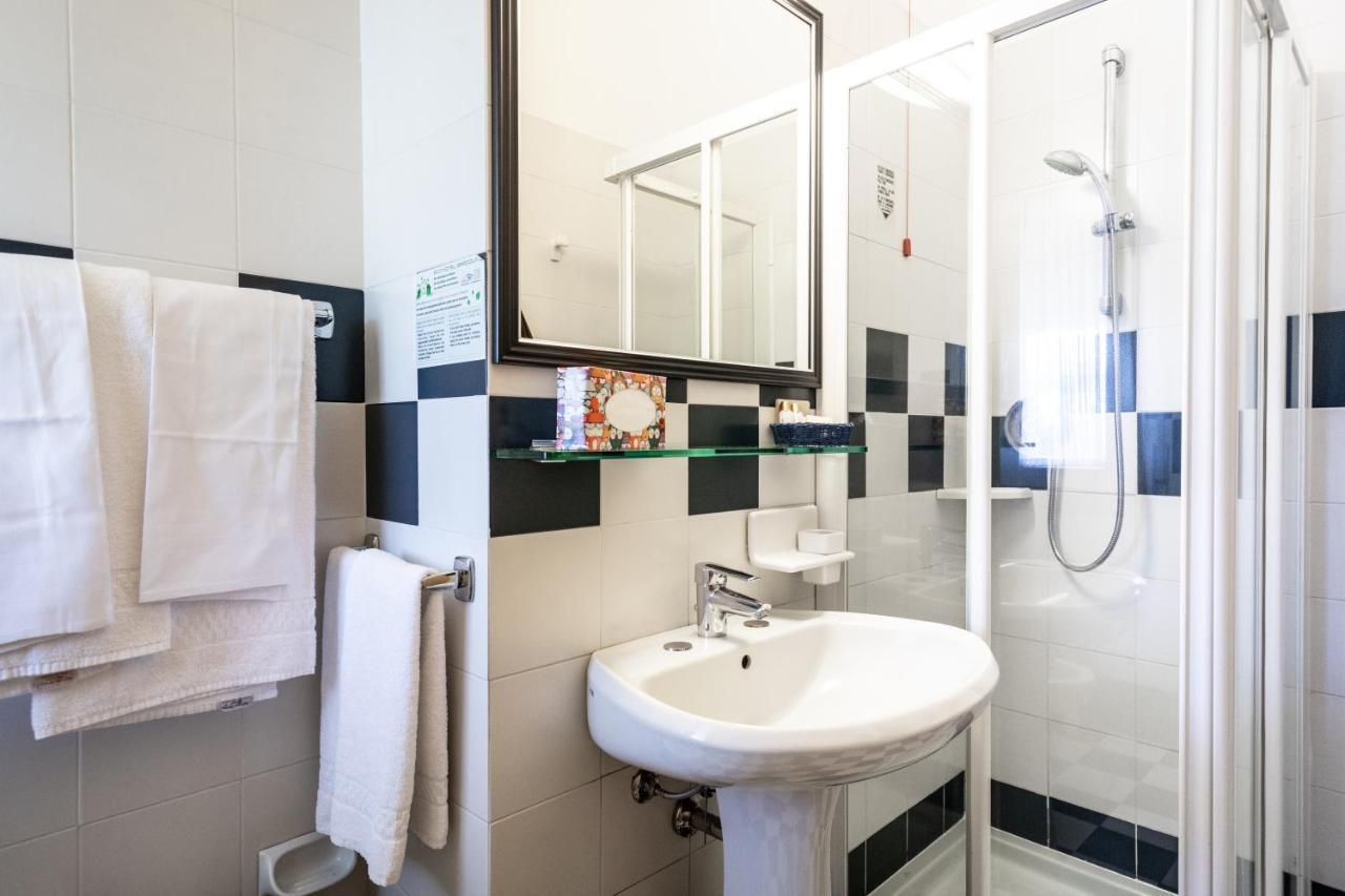 Hotel Capri Bardolino 3S 외부 사진