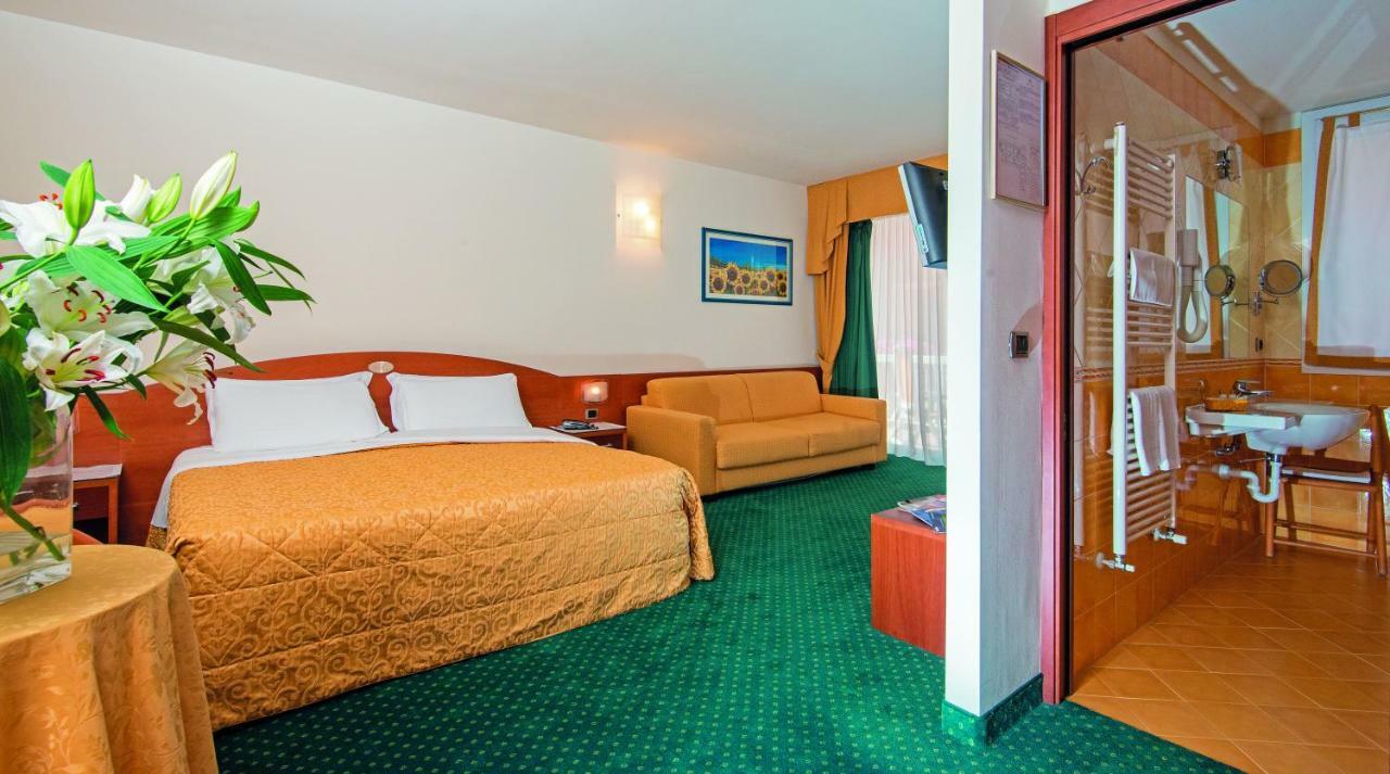 Hotel Capri Bardolino 3S 외부 사진